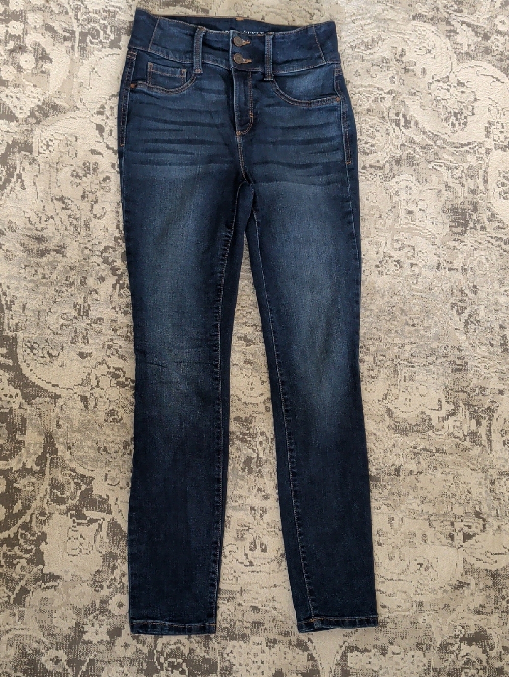 High-Rise Dark Blue Women’s Skinny Jeans Size 4